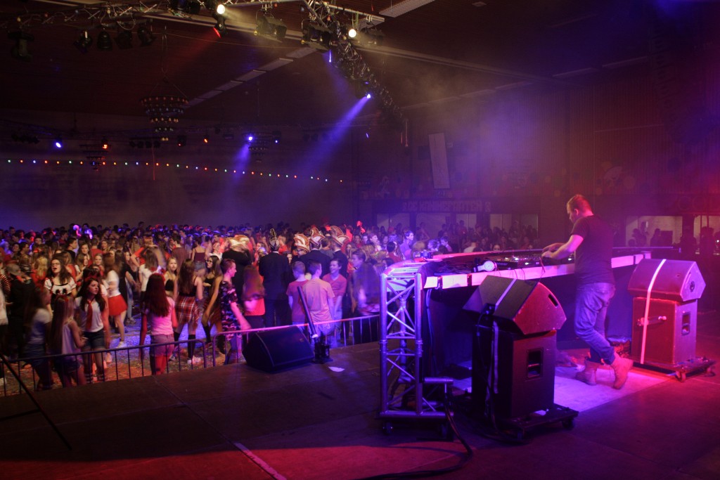 ../Images/Knalrooie Stuiterbal Disco - Stephan Bekooij 003.jpg